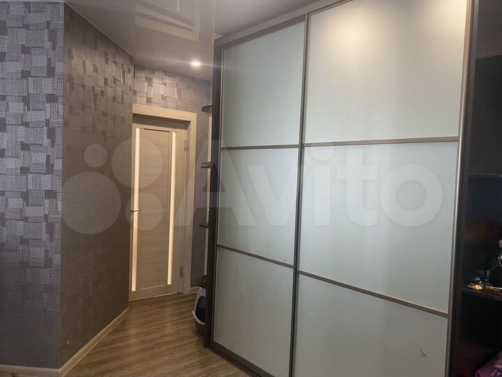 3-к. квартира, 86 м², 2/5 эт.