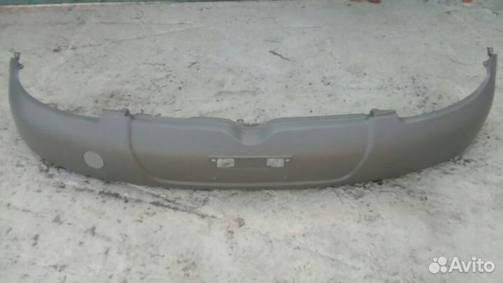 Бампер передний Toyota Vitz/Yaris 1999- 521190D901