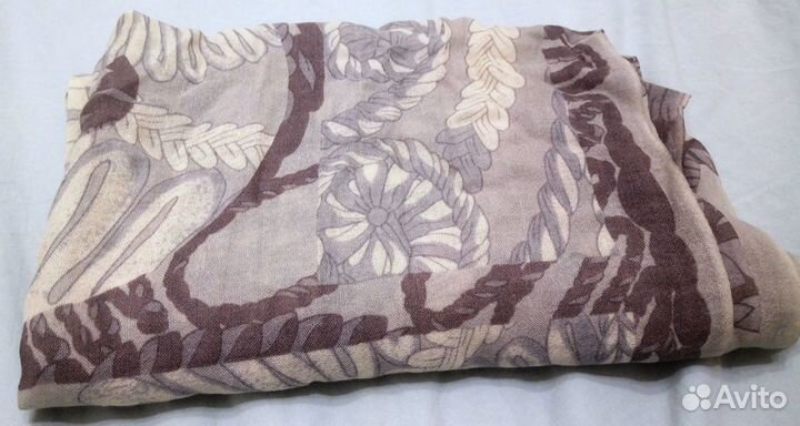 Шарф палантин серо-бежевый тонкий с шерстью