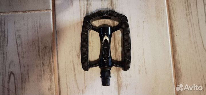 Педаль wellgo Левая 1 шт