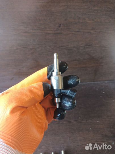 Форсунка топливная Toyota Highlander 23250-0p090