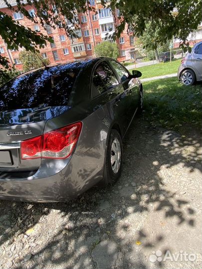 Chevrolet Cruze 1.8 AT, 2010, 179 000 км