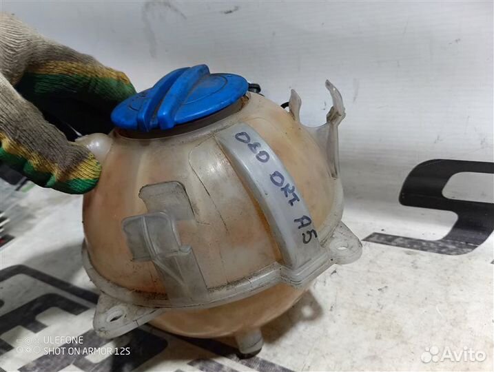 Бачок расширительный Skoda Oktavia A5 1.6 BSE 2011