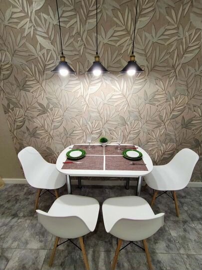 3-к. квартира, 100 м², 8/10 эт.