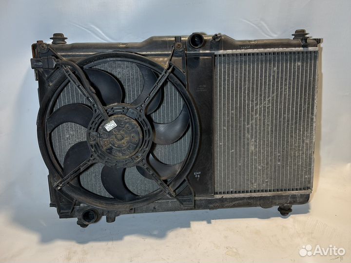 Радиатор охлаждения+вентилятором Hyundai Santa Fe