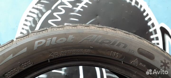 Michelin Pilot Alpin PA4 285/40 R19