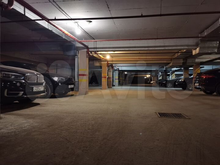 Машиноместо, 17 м²