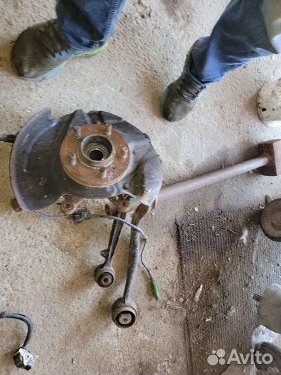 Задние рычаги на ренж Ровер Вог 2005г