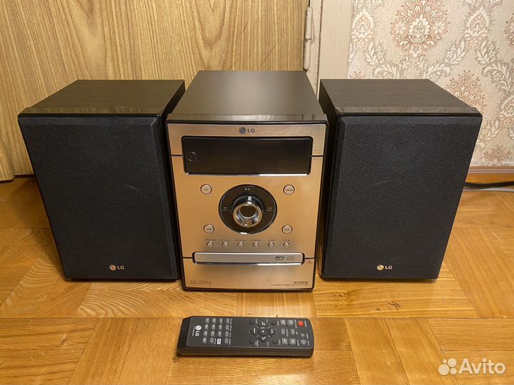 Музыкальный центр LG XC-U102X