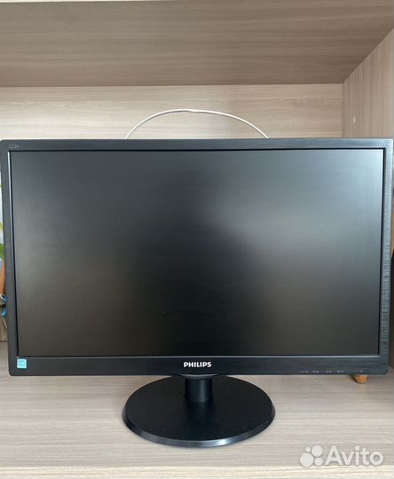 Монитор Philips 223v5l