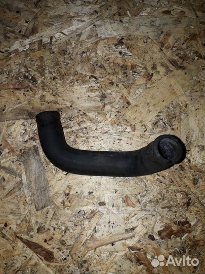 Патрубок системы охлаждения Mercedes Viano W639 OM