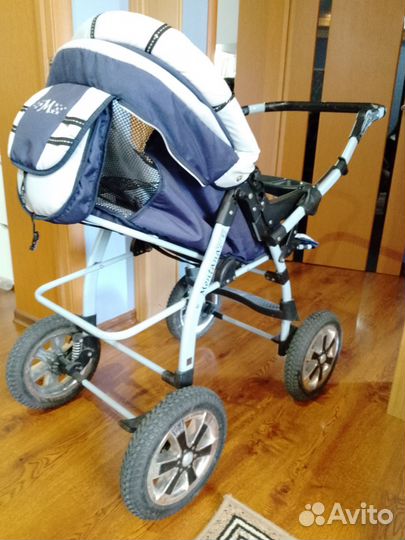 Детская коляска