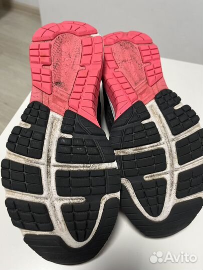 Кроссовки asics