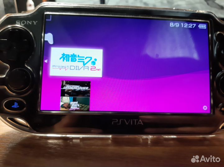 Sony PlayStation vita CH1008 WiFi/SIM