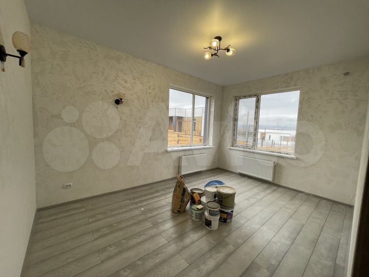 Дом 172,6 м² на участке 6 сот.