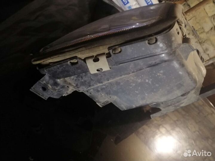 Фара правая audi 100 c4 Depo