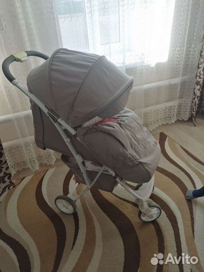 Прогулочная коляска