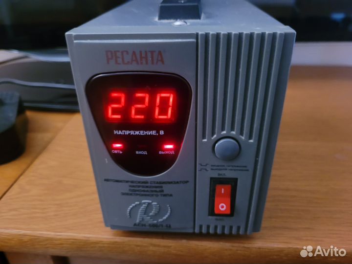 Стабилизатор напряжения Ресанта 500