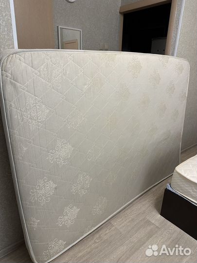 Матрас 140х200 бу