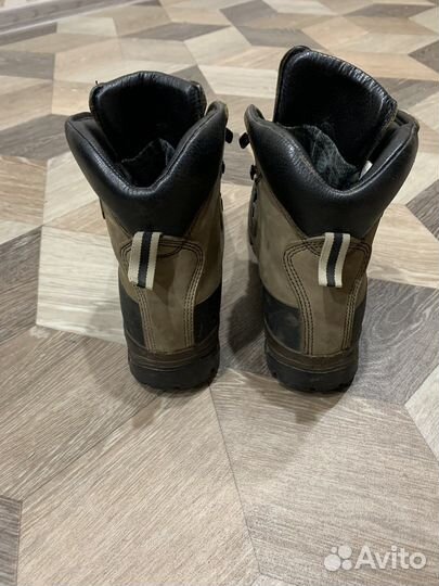 Трекинговые ботинки 42 размер