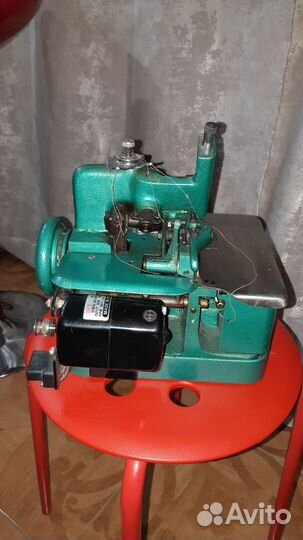 Оверлок для швейной машины