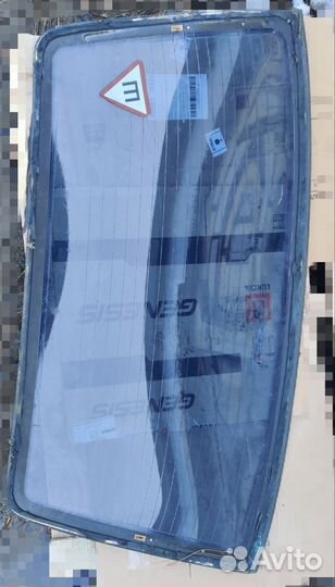 Стекло заднее Passat B3-B4 седан