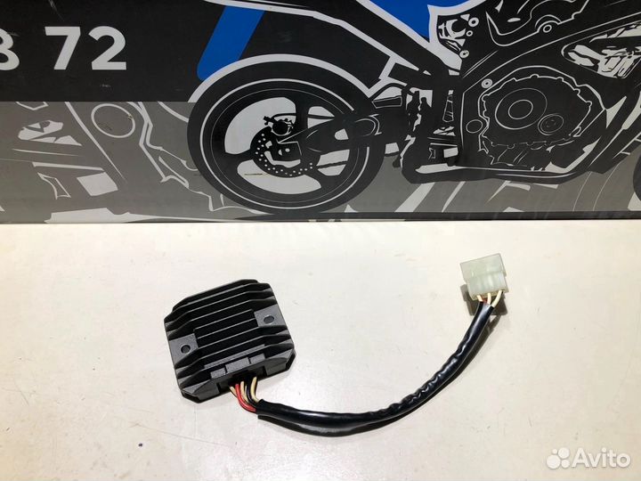 Регулятор напряжения Yamaha FZ 400 Fazer 1997г