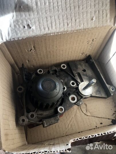 Водяная помпа renault k4m