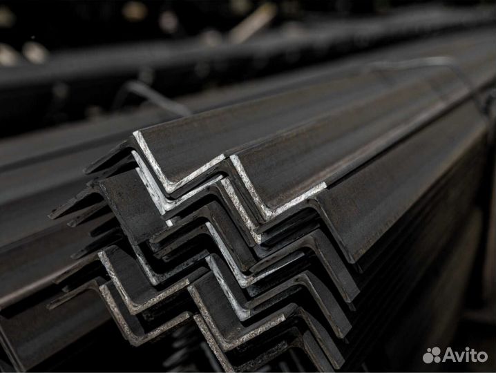 Уголок металлический горячекатаный