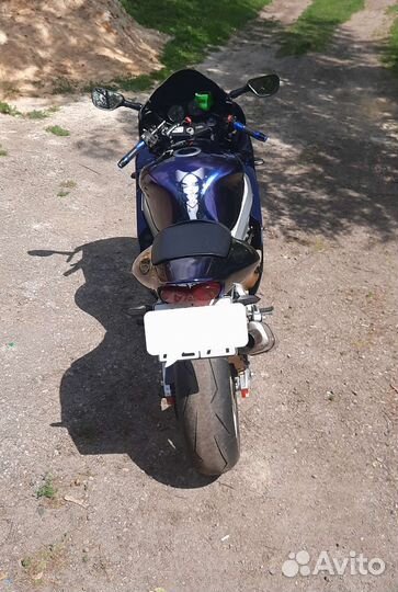 Kawasaki zx9r