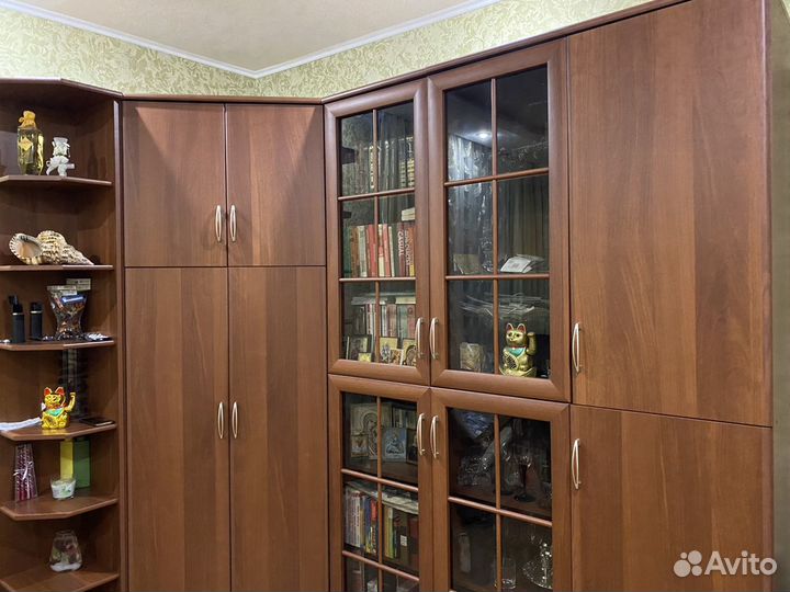 Стенка в гостиную