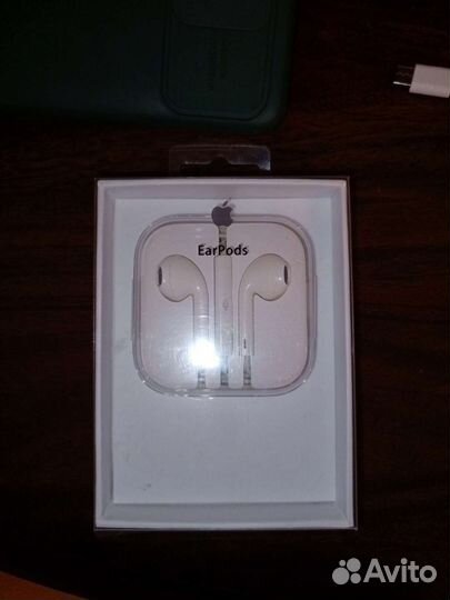 Наушники earpods (3.5 мм)