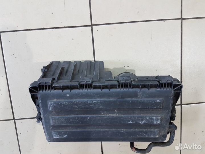 Корпус воздушного фильтра VW Polo Sedan 1,6 CFN