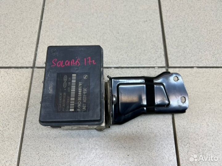 Блок ABS (насос) Hyundai Solaris седан G4FG 2017