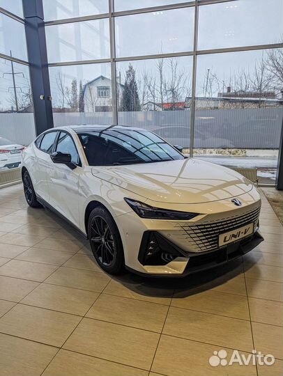 Changan UNI-V 1.5 AMT, 2024