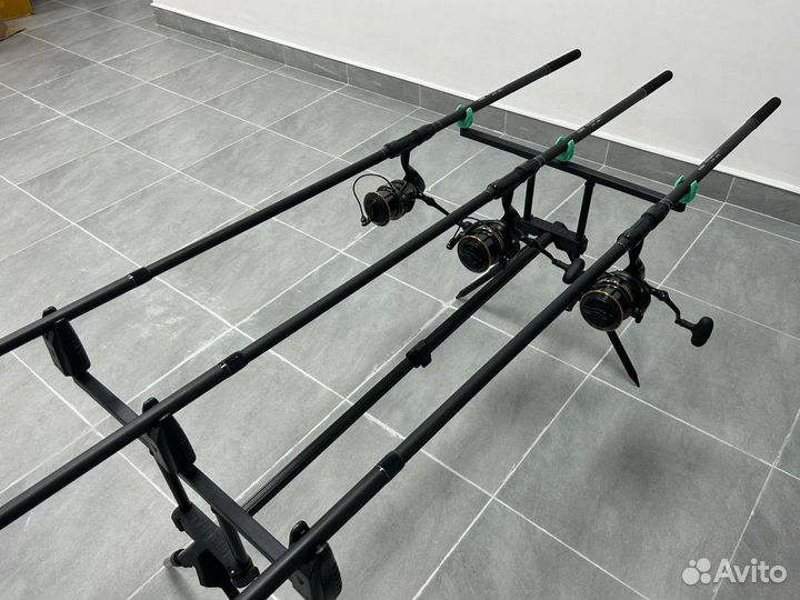 Карповый набор на 3 уд с род подом и сигналками