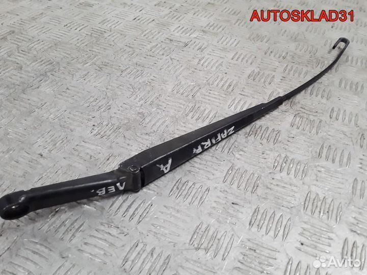 Поводок стеклоочистителя левый Opel Zafira A