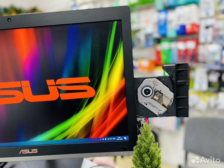 Моноблок asus core i3 GeForce 820M