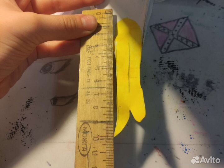 Дракон на руку из бумаги на руку птица/орёл/грифон