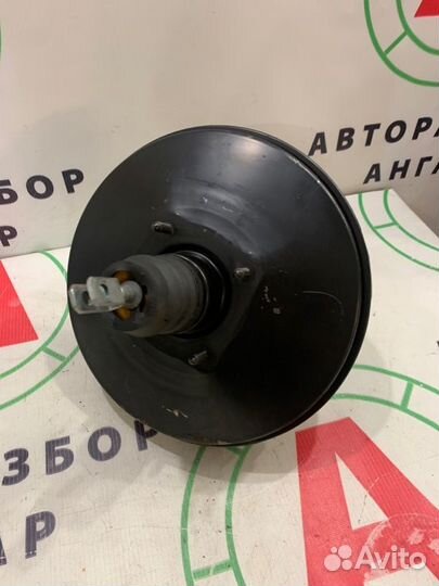 Главный тормозной цилиндр Nissan Note E11 (1.4)