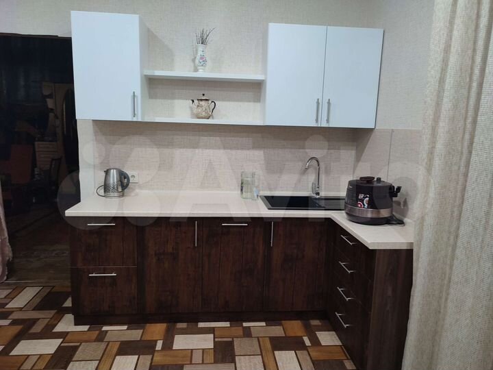 Коттедж 185 м² на участке 10 сот.