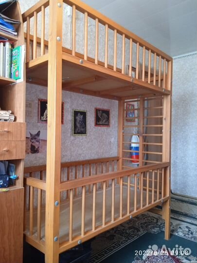 Кровать двухъярусная детская