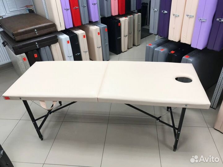 Кушетка с регулировкой ножек 190/70