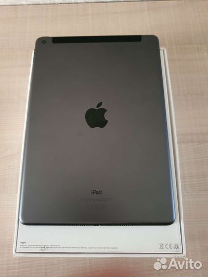 iPad 7 32GB LTE Space Gray