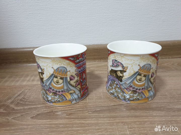 Пивные кружки и стаканы