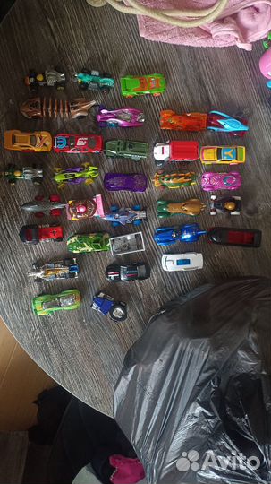 Hot wheels машинки