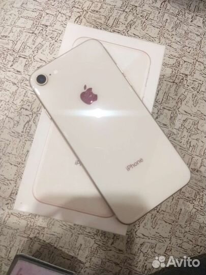 Телефон iPhone 8 plus