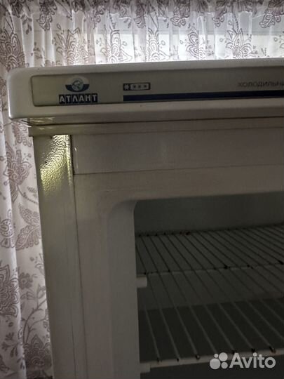 Холодильник двухкамерный бу