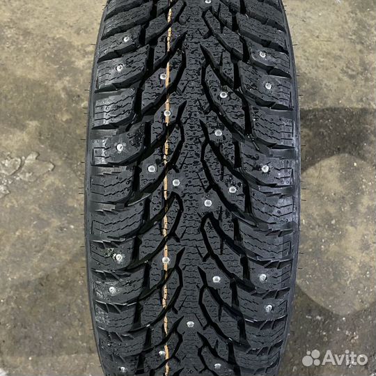 Nokian Tyres Hakkapeliitta 9 SUV 215/65 R17 103T