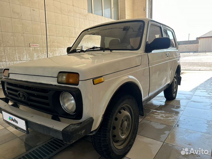 LADA 4x4 (Нива) 1.7 МТ, 2002, 200 000 км